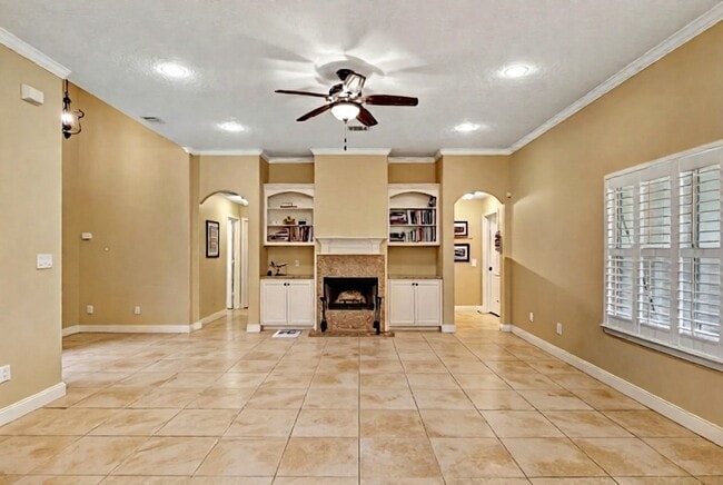 property at 11807 Briarwood Ln