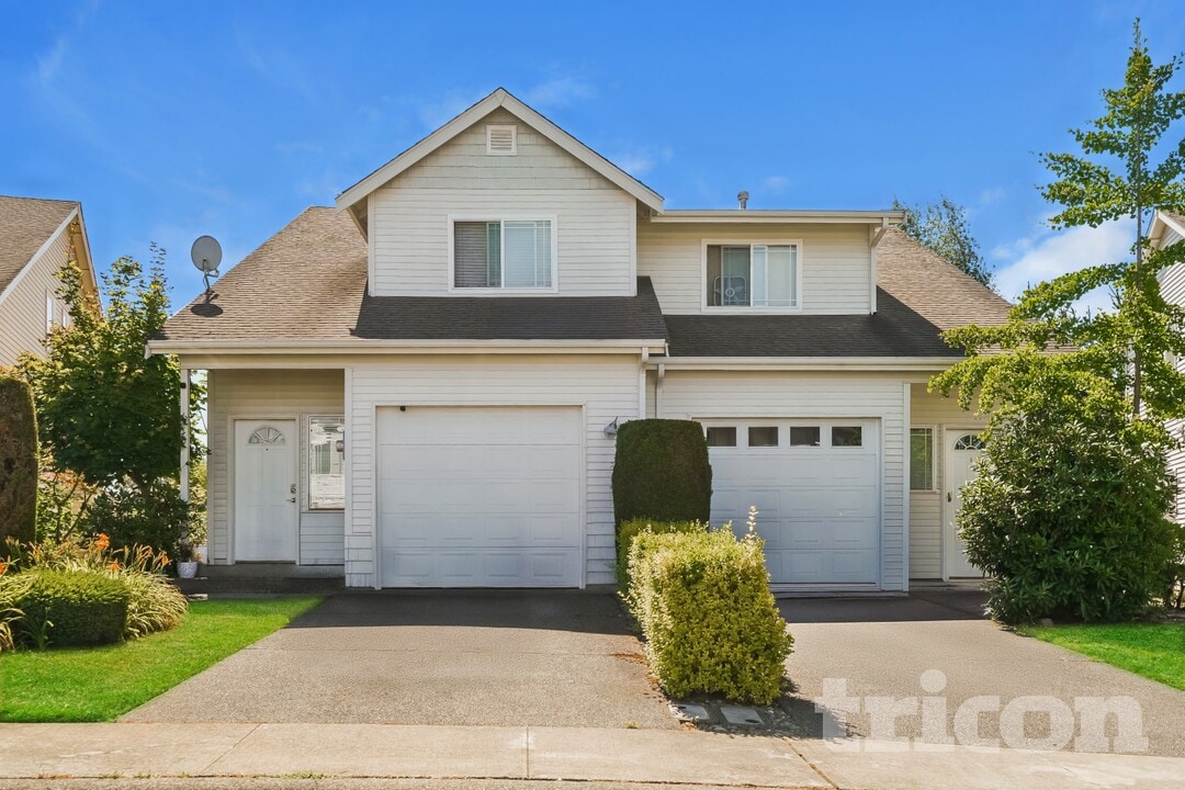 6214 126th St E in Puyallup, WA - Building Photo