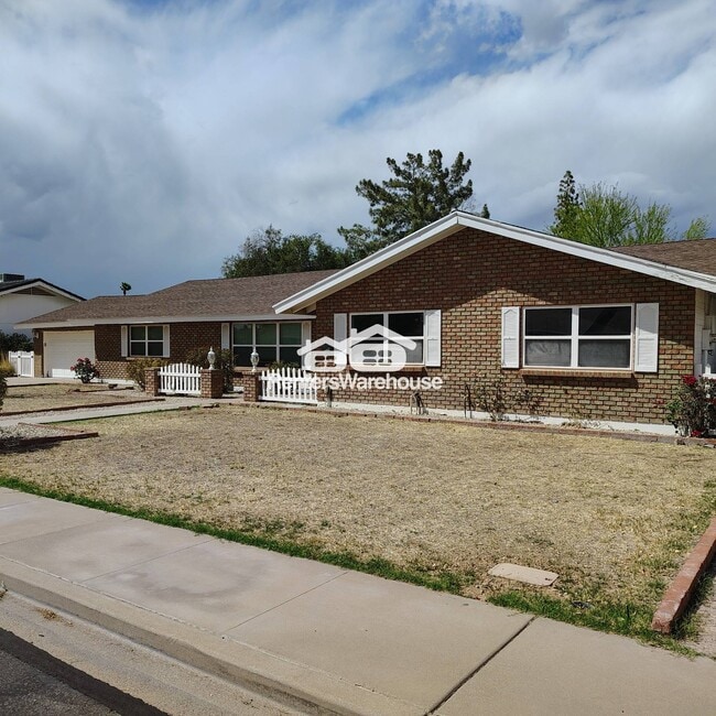property at 1724 E Hope St