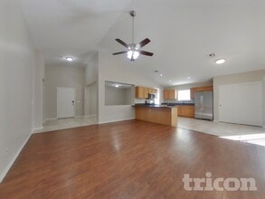 12513 W Aster Dr in El Mirage, AZ - Foto de edificio - Building Photo