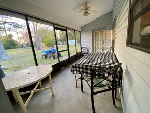 236 SW Stanley Ct in Lake City, FL - Building Photo - Building Photo