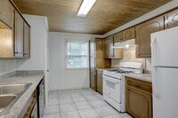 2410 Marble Falls Dr photo'