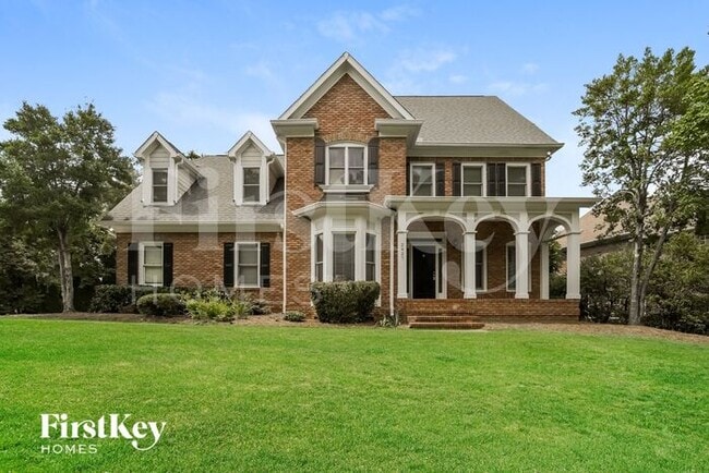 property at 2927 Berwick Ln