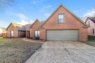 8901 Raspberry Ln in Memphis, TN - Foto de edificio - Building Photo