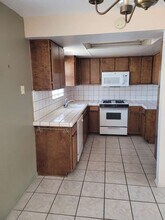 4445 W 135th St, Unit A in Hawthorne, CA - Foto de edificio - Building Photo