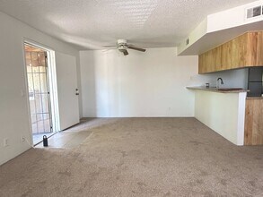 8801 North 8th St in Phoenix, AZ - Building Photo - Building Photo