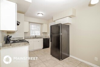 5329 Denny Dr in Atlanta, GA - Building Photo - Building Photo