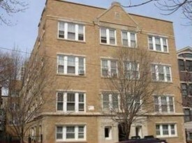 816 W Waveland in Chicago, IL - Building Photo