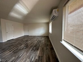 Shangri La of Klamath Falls in Klamath Falls, OR - Building Photo - Interior Photo