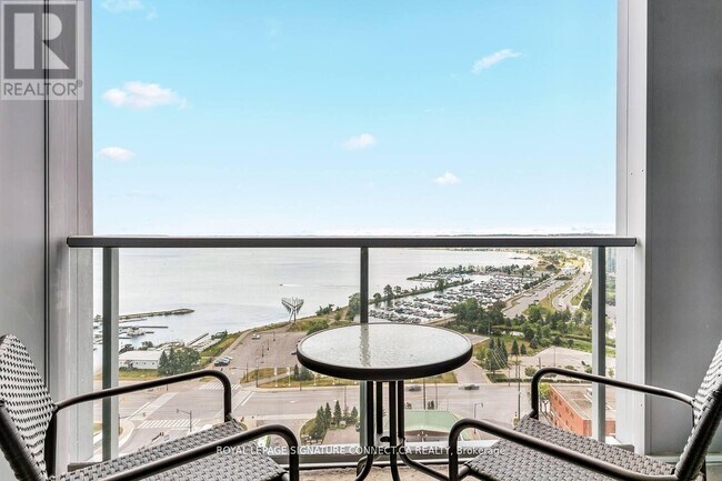 39 Mary St in Barrie, ON - Building Photo - Building Photo