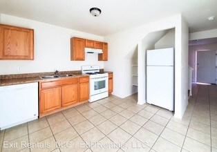3805 Moonlight Ave-Unit -Unit A in El Paso, TX - Building Photo - Building Photo