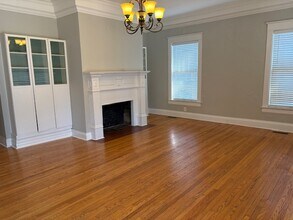 305 E Lytle St in Murfreesboro, TN - Building Photo - Building Photo