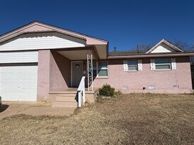 6103 NW Dearborn Ave in Lawton, OK - Building Photo