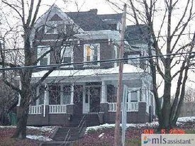 273-275 Main St in Danielson, CT - Building Photo