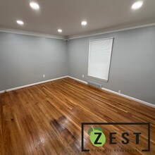 24601 Andover Dr in Dearborn Heights, MI - Building Photo - Building Photo