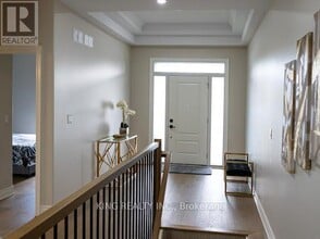 1043 Kettle Ct in Fort Erie, ON - Building Photo - Building Photo