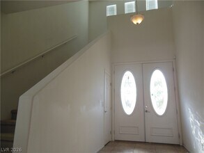 8118 Minots Ledge Ave in Las Vegas, NV - Building Photo - Building Photo