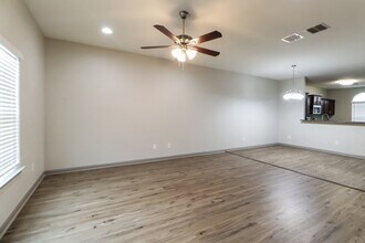 420 Sapphire Ln in Jarrell, TX - Building Photo - Building Photo