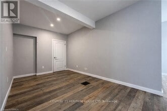 33 Dumfries St in Brant, ON - Building Photo - Building Photo