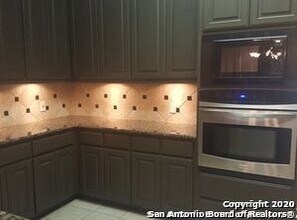 409 Kendall Pkwy in Boerne, TX - Building Photo - Building Photo