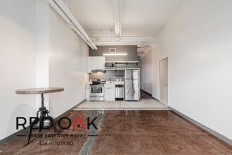 430 S Broadway, Unit 409 in Los Angeles, CA - Foto de edificio - Building Photo