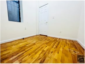 711-712 2nd Ave in New York, NY - Building Photo - Building Photo