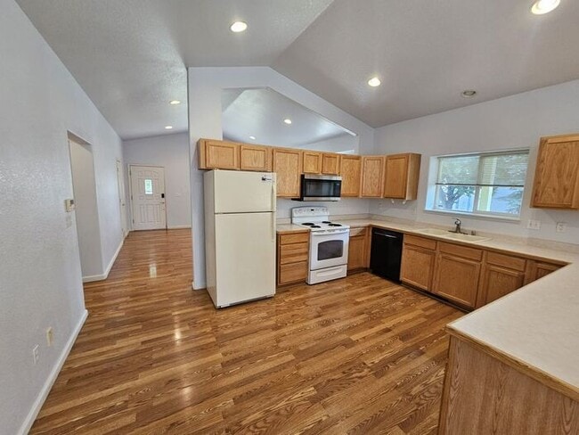 7895 Jacinto Ave in Sparks, NV - Building Photo - Building Photo