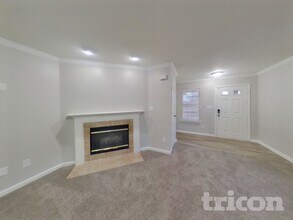 15436 Dusty Trail in Noblesville, IN - Foto de edificio - Building Photo