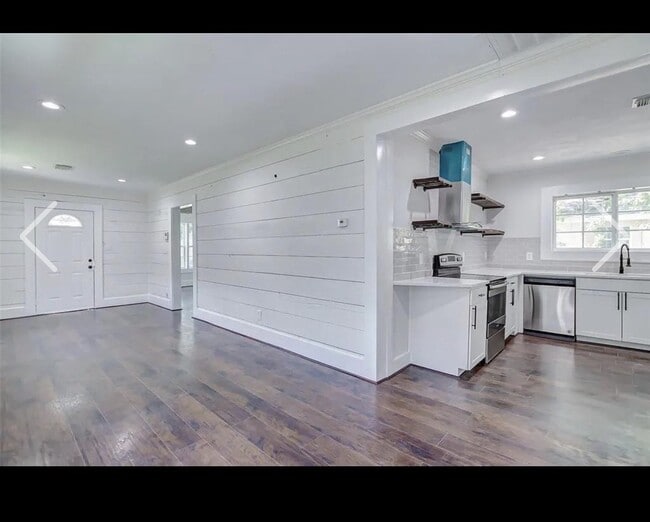 property at 2515 Stevens St