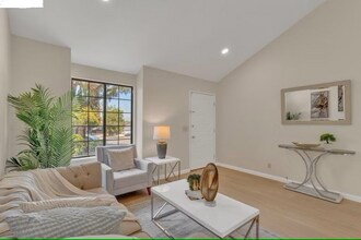 582 Old Evans Rd in Milpitas, CA - Building Photo - Building Photo