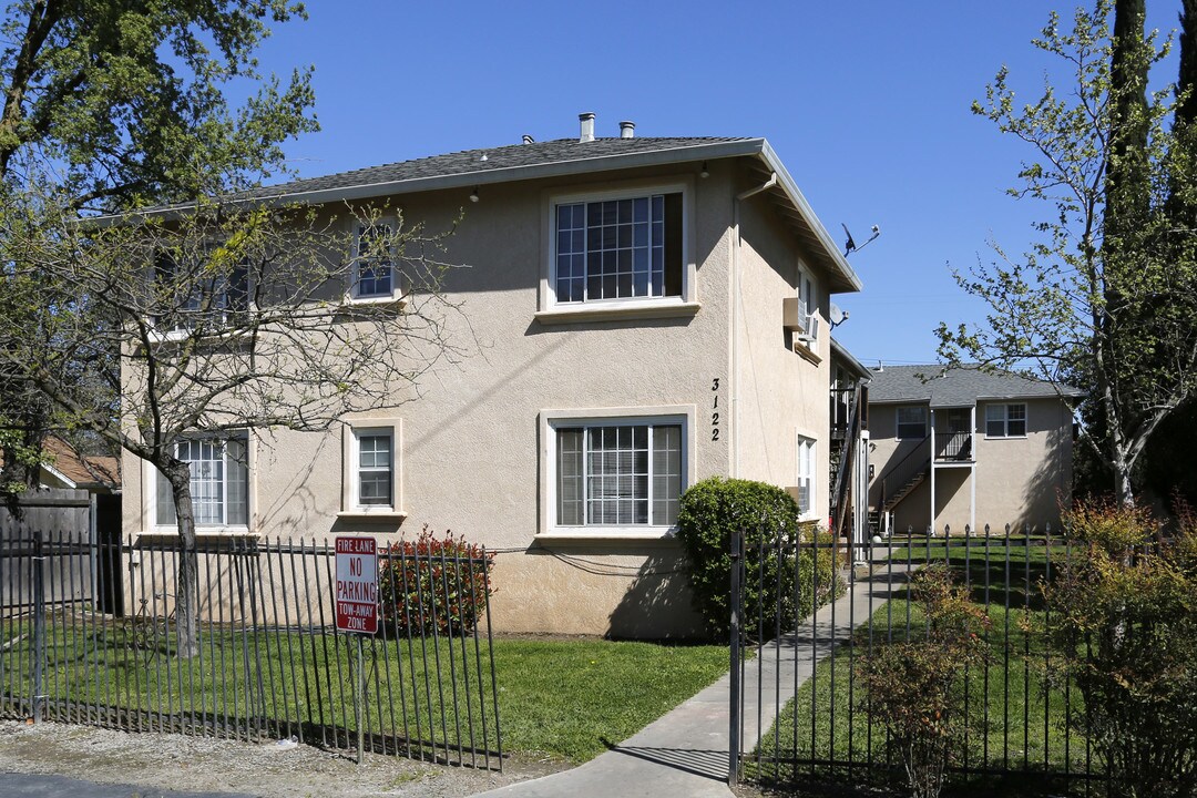 3122 Callecita St in Sacramento, CA - Building Photo