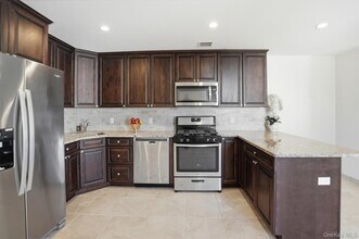 36 Carney St in Glen Cove, NY - Building Photo - Building Photo