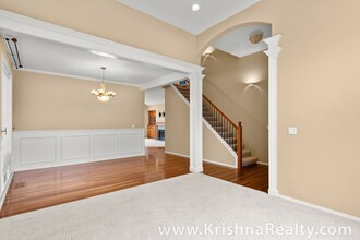 13728 NW Henninger Ln in Portland, OR - Building Photo - Building Photo