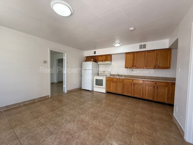 property at 3223 W Madison St