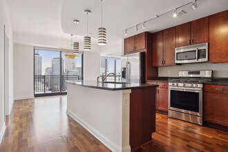 100 3rd Ave S in Minneapolis, MN - Building Photo - Building Photo