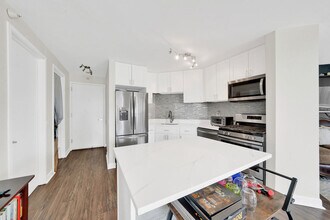 545 N Dearborn St in Chicago, IL - Building Photo - Building Photo