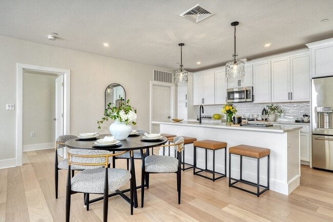 property at 62 Foundry St