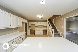 6750 Lake Point Cir in Memphis, TN - Building Photo - Building Photo