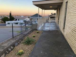 2207 Murchison Dr in El Paso, TX - Building Photo - Building Photo