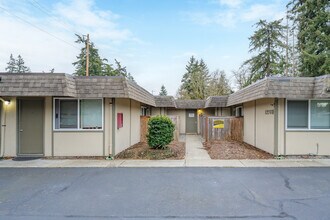 Woodshire Apartments in Tacoma, WA - Foto de edificio - Building Photo