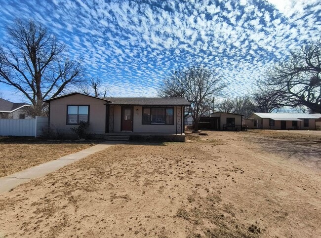 property at 805 7th St