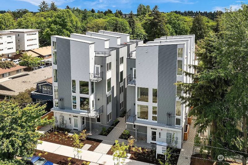 9518 Interlake Ave N in Seattle, WA - Building Photo