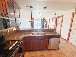 6432 NE Melby Way, Unit 104 in Moses Lake, WA - Foto de edificio - Building Photo