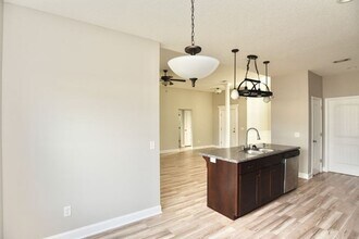 128 Brasher Dr in Hinesville, GA - Building Photo - Building Photo