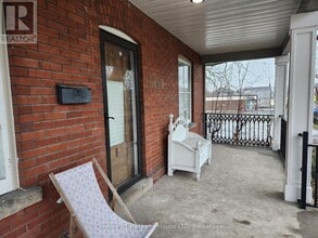 8269 Willoughby Dr in Niagara Falls, ON - Building Photo - Building Photo