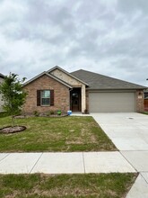 524 Hickory Rdg Dr in Van Alstyne, TX - Building Photo - Building Photo