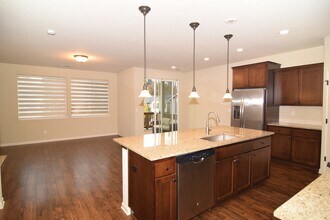 9964 NW 307th Ave in North Plains, OR - Building Photo - Building Photo