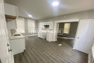 4833 Greenwood Terrace in Cincinnati, OH - Building Photo - Building Photo