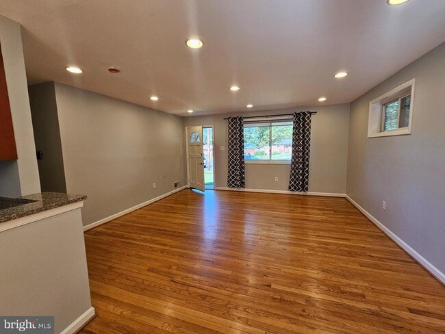 102 Hannes St in Silver Spring, MD - Building Photo - Building Photo