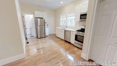 8 Claremon St, Unit 1 in Somerville, MA - Building Photo - Building Photo